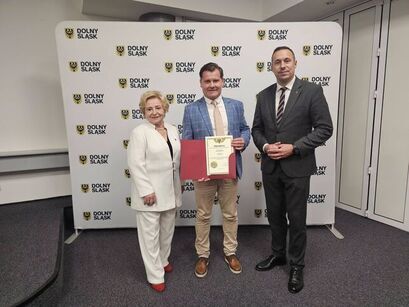 Laserowa strzelnica trafi do Zespołu Szkół im. Jędrzeja Śniadeckiego w Żarowie