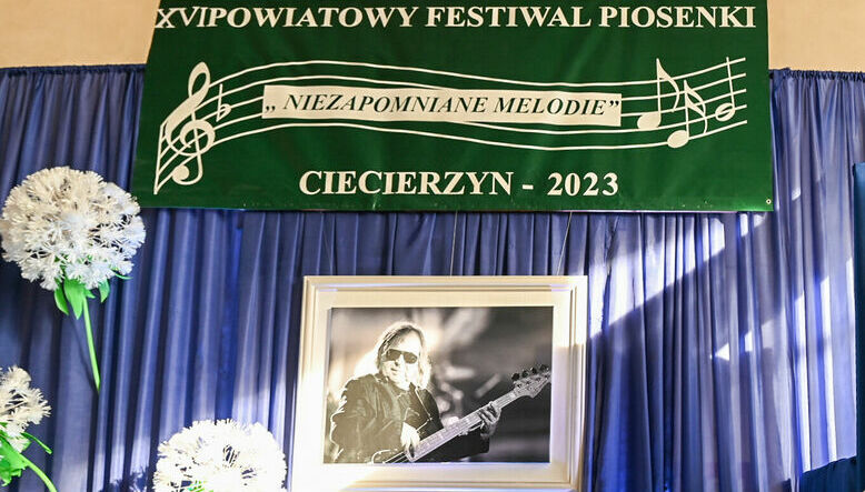 Sukces Kornelii Masłowskiej w XVI Powiatowym Festiwalu Piosenki "Niezapomniane melodie"