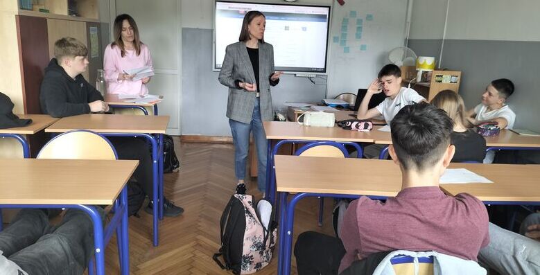 ZAJĘCIA INFORMACYJNO - EDUKACYJNE DLA UCZNIÓW KL. VIII SP
