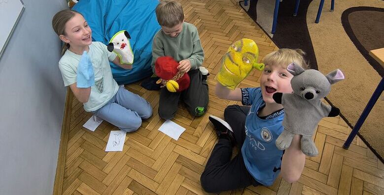 MAGICZNY ŚWIAT TEATRU W KLASIE I B