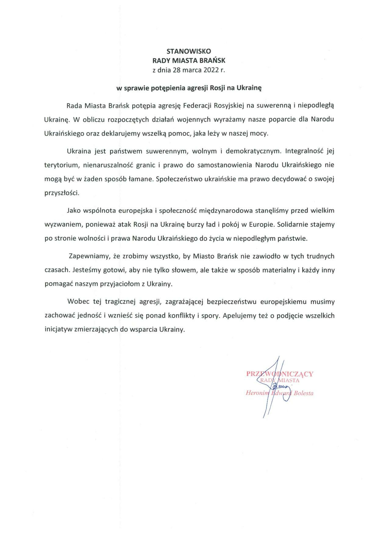 Zdjęcie przedstawia dokument o nazwie Stanowisko Rady Miasta Białystok w sprawie potępienia agresji Rosji na Ukrainę datowany na 28 marca 2022 r. Pod tekstem widoczne są podpisy przedstawicieli.
