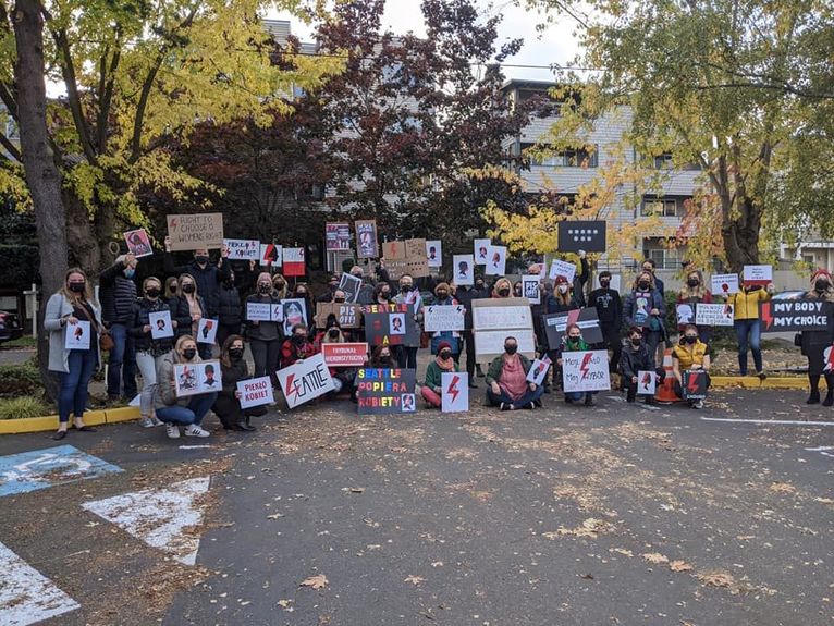 Protest w Seattle przeciwko orzeczeniu TK