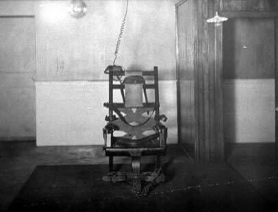 Pierwsze na świecie krzesło elektryczne z więzienia w Auburn (stan Nowy Jork)/ wikipedia domena publiczna