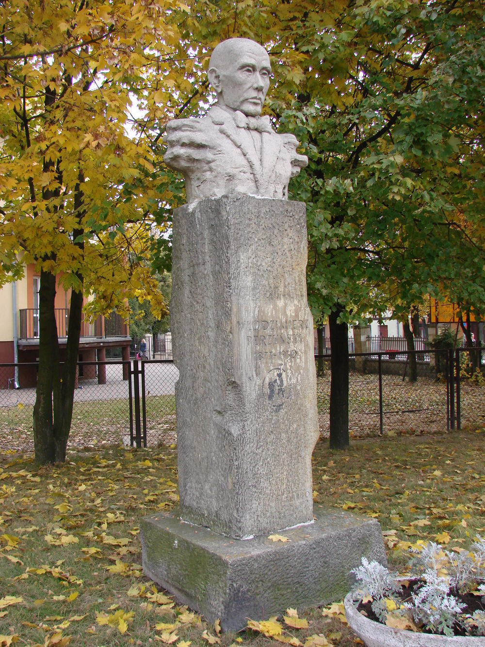 Pomnik pisarza Włodzimierza Perzyńskiego
