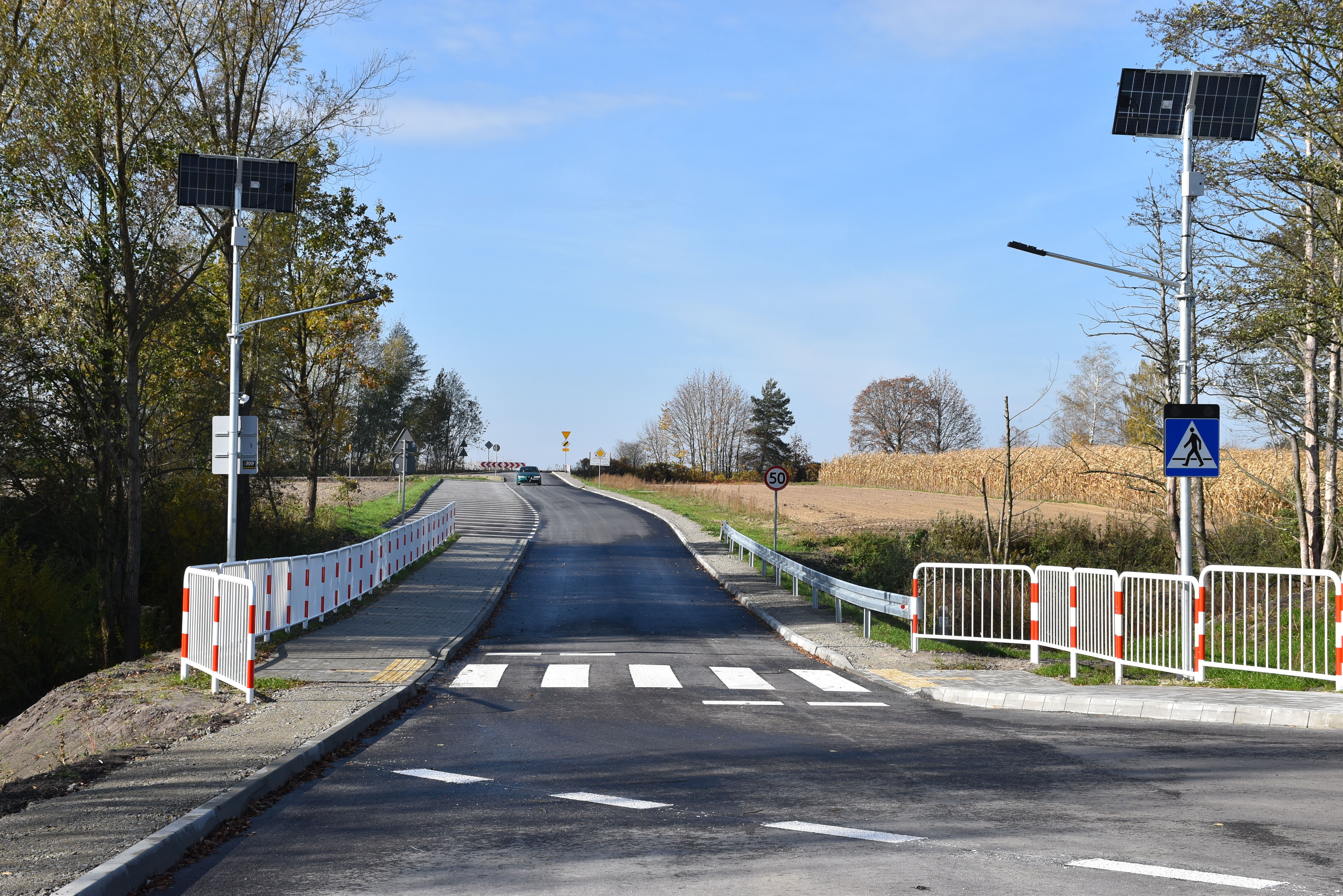Budowa i rozbudowa ciągu dróg gminnych pomiędzy miejscowościami Dąbrówka i Potok Górny