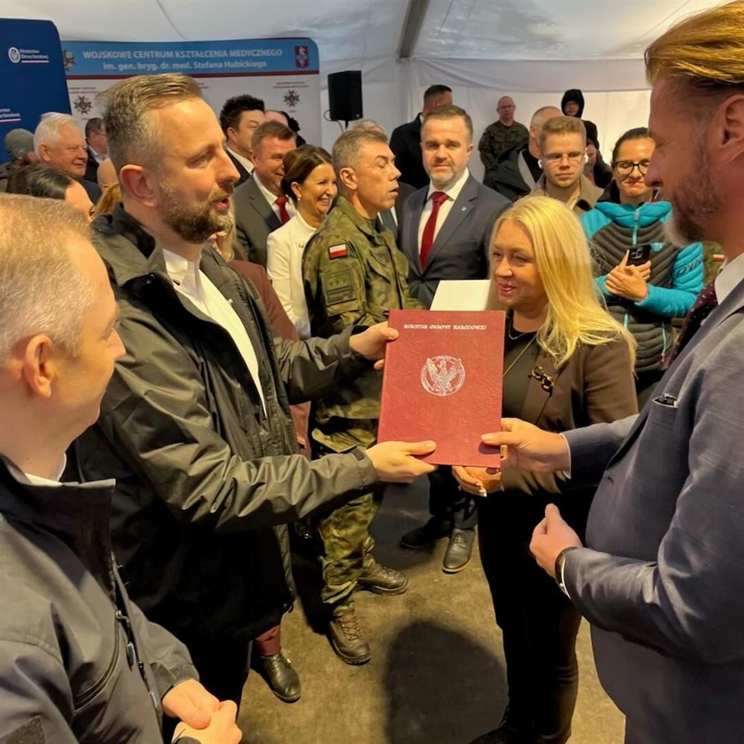 Podpisanie porozumienia o współpracy pomiędzy Ministerstwem Obrony Narodowej, a Powiatem Puławskim i Samodzielnym Publicznym Zakładem Opieki Zdrowotnej w Puławach