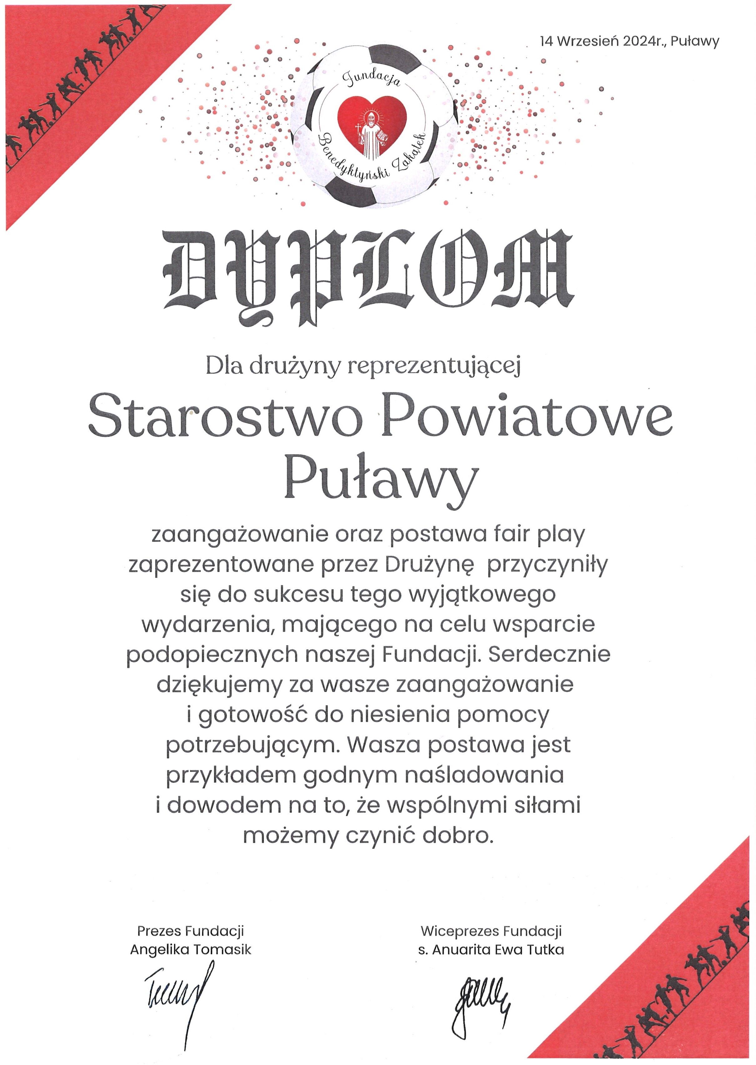 Dyplom dla drużyny Starostwa Powiatowego w Puławach