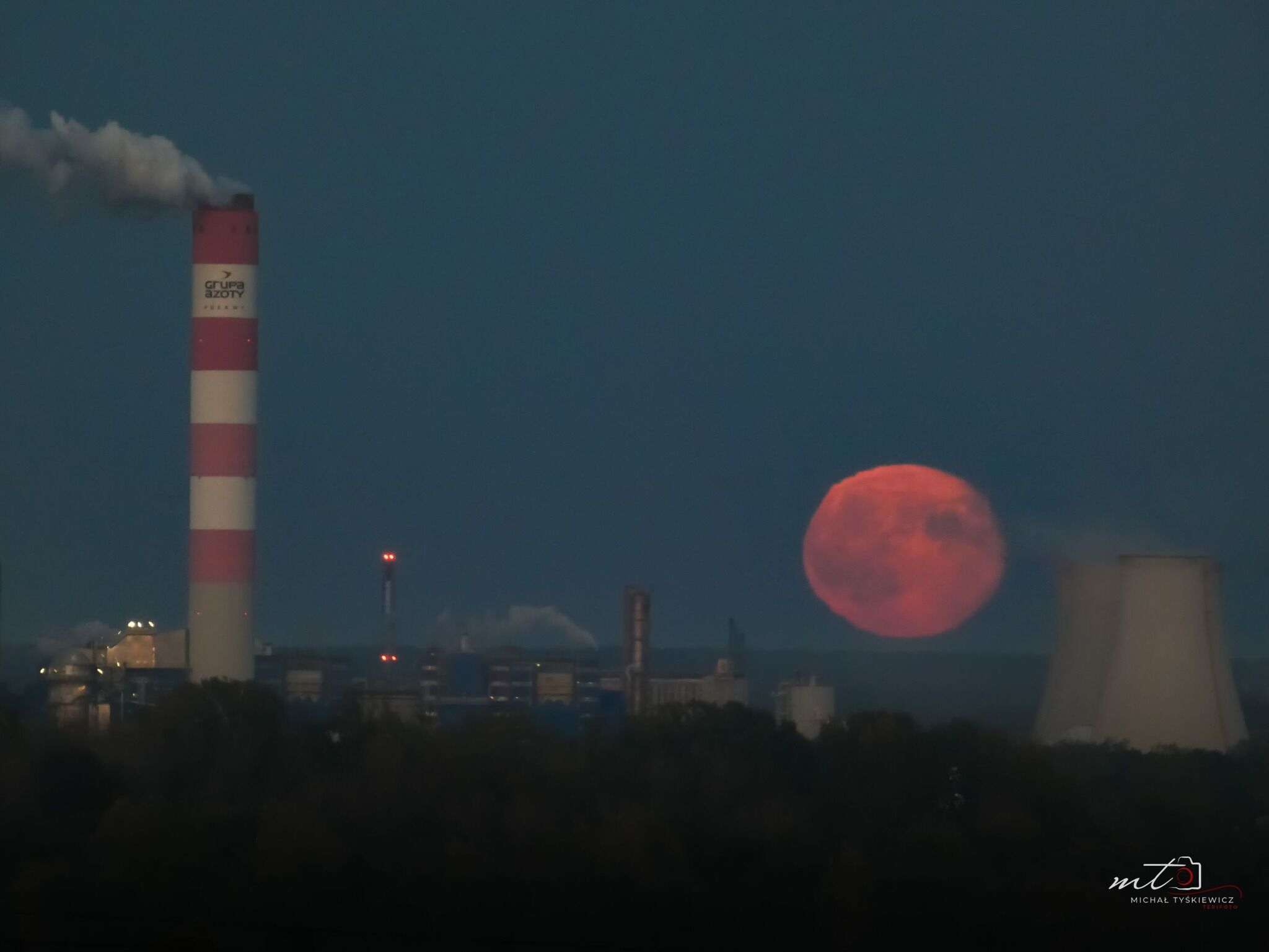 Księżyc przy kominie ZA