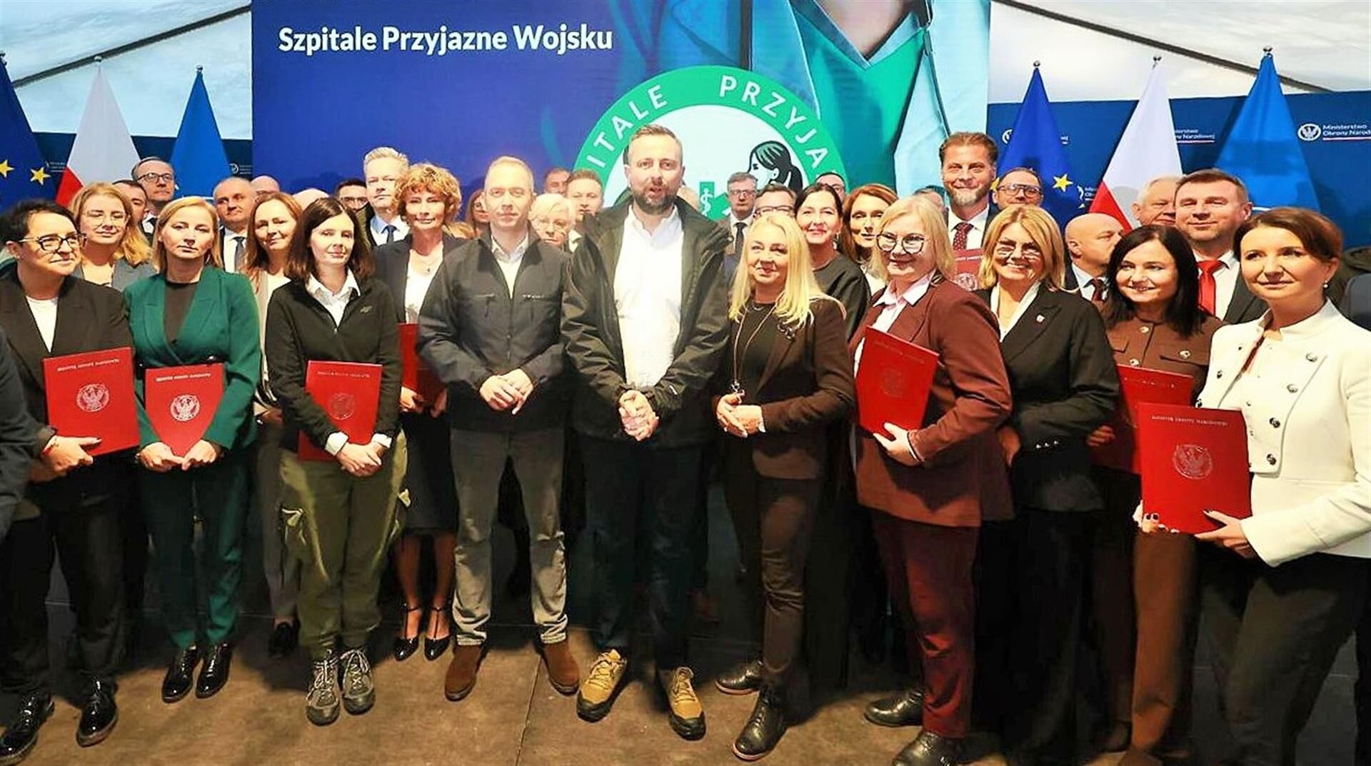 Podpisanie porozumienia o współpracy pomiędzy Ministerstwem Obrony Narodowej, a Powiatem Puławskim i Samodzielnym Publicznym Zakładem Opieki Zdrowotnej w Puławach