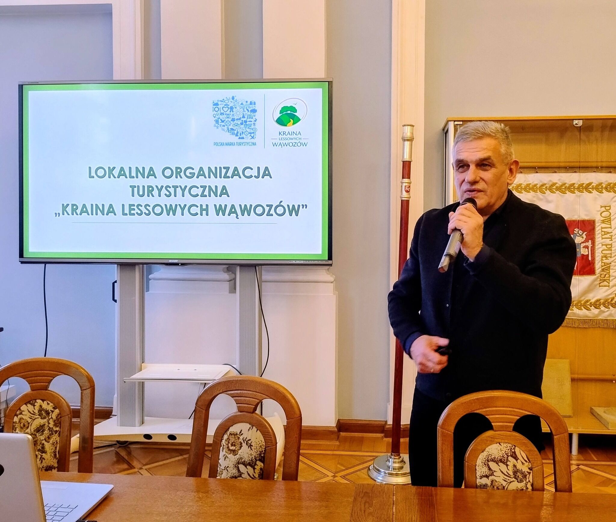 W. Czerniec - dyr. biura LOT Kraina Lessowych Wąwoz&oacute;w