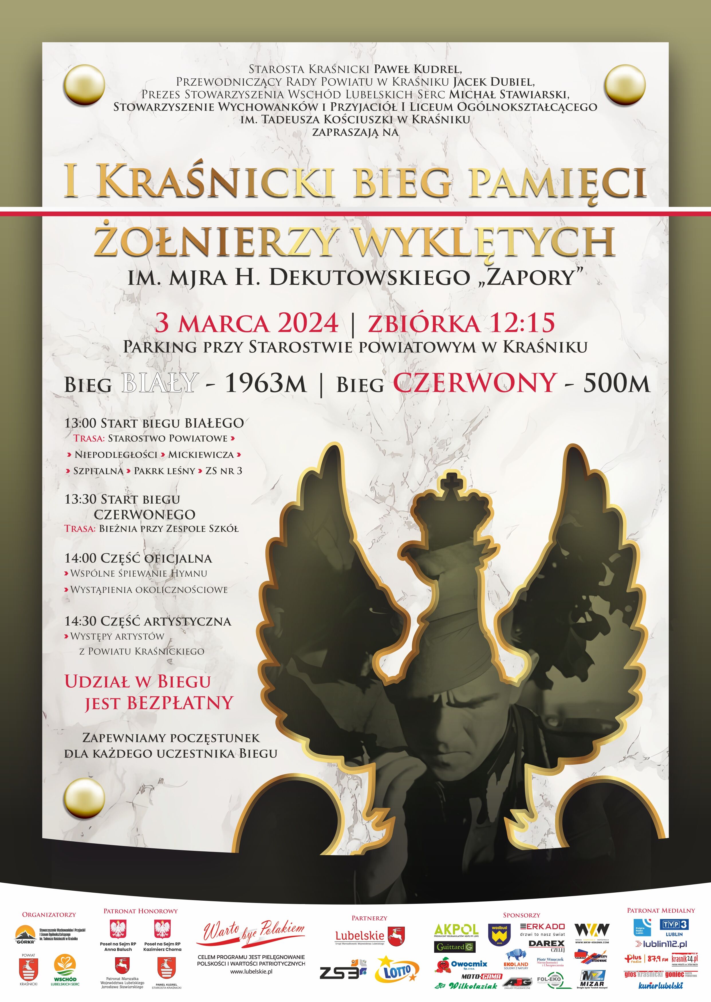 Plakat wydarzenia z centralnie umieszczoną postacią w stylizowanej żołnierskiej zbroi, z elementami graficznymi i tekstem informującym o rekonstrukcji historycznej poświęconej Żołnierzom Wyklętym, zaplanowanej na 3 marca 2023 roku.
